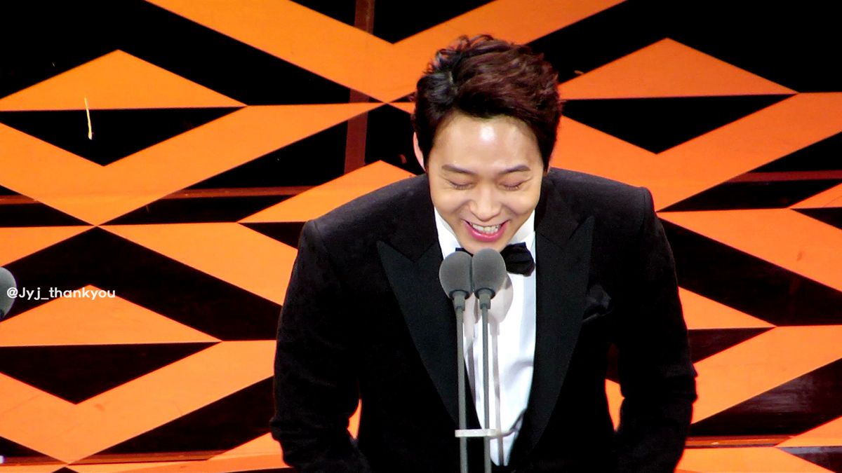 HQ PICS + GIFS] 141217 Park Yoo...